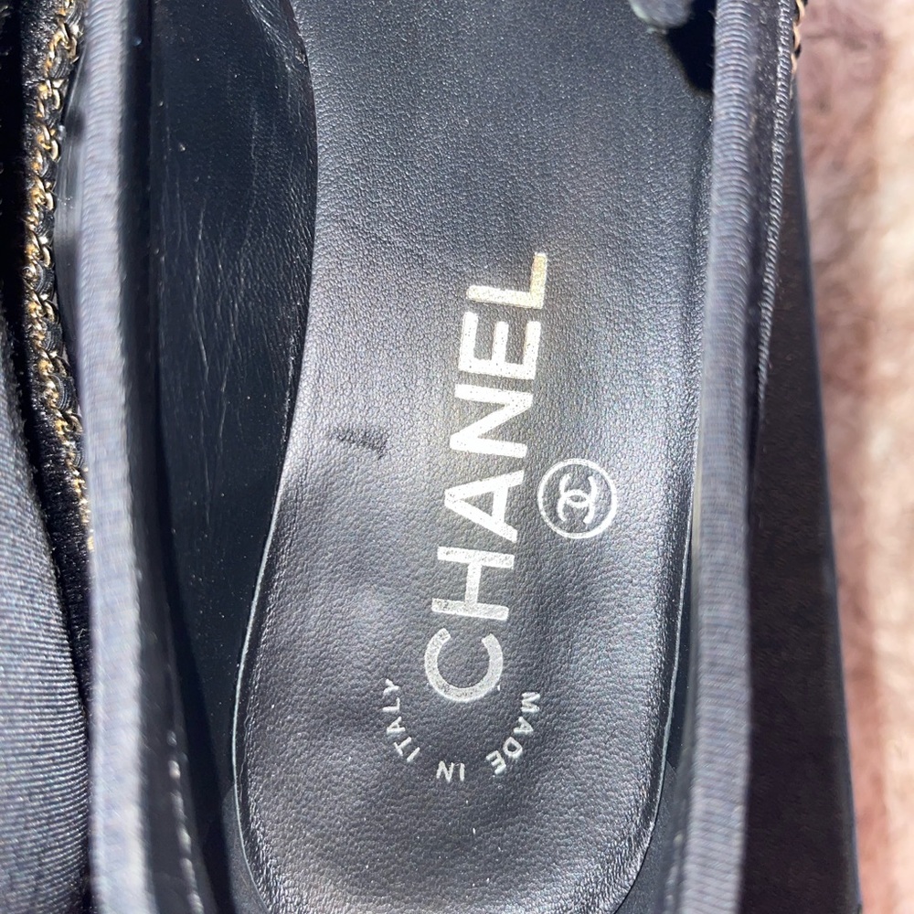 Beautiful Chanel loafers - Picture 9 of 10